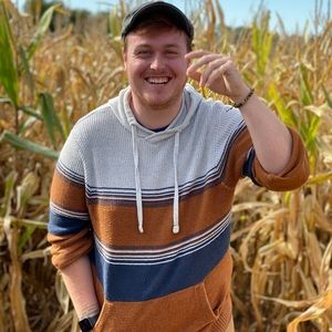 Meet your Posher, Dylan